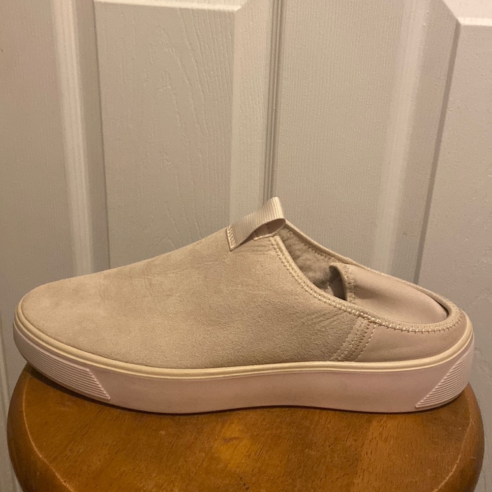 ECCO Women 10-10.5 Street Tray Beige Shearling Lined Comfort Slip-On Sneakers